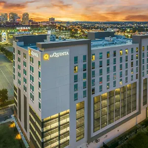 La Quinta & By Wyndham Downtown Stadium USA