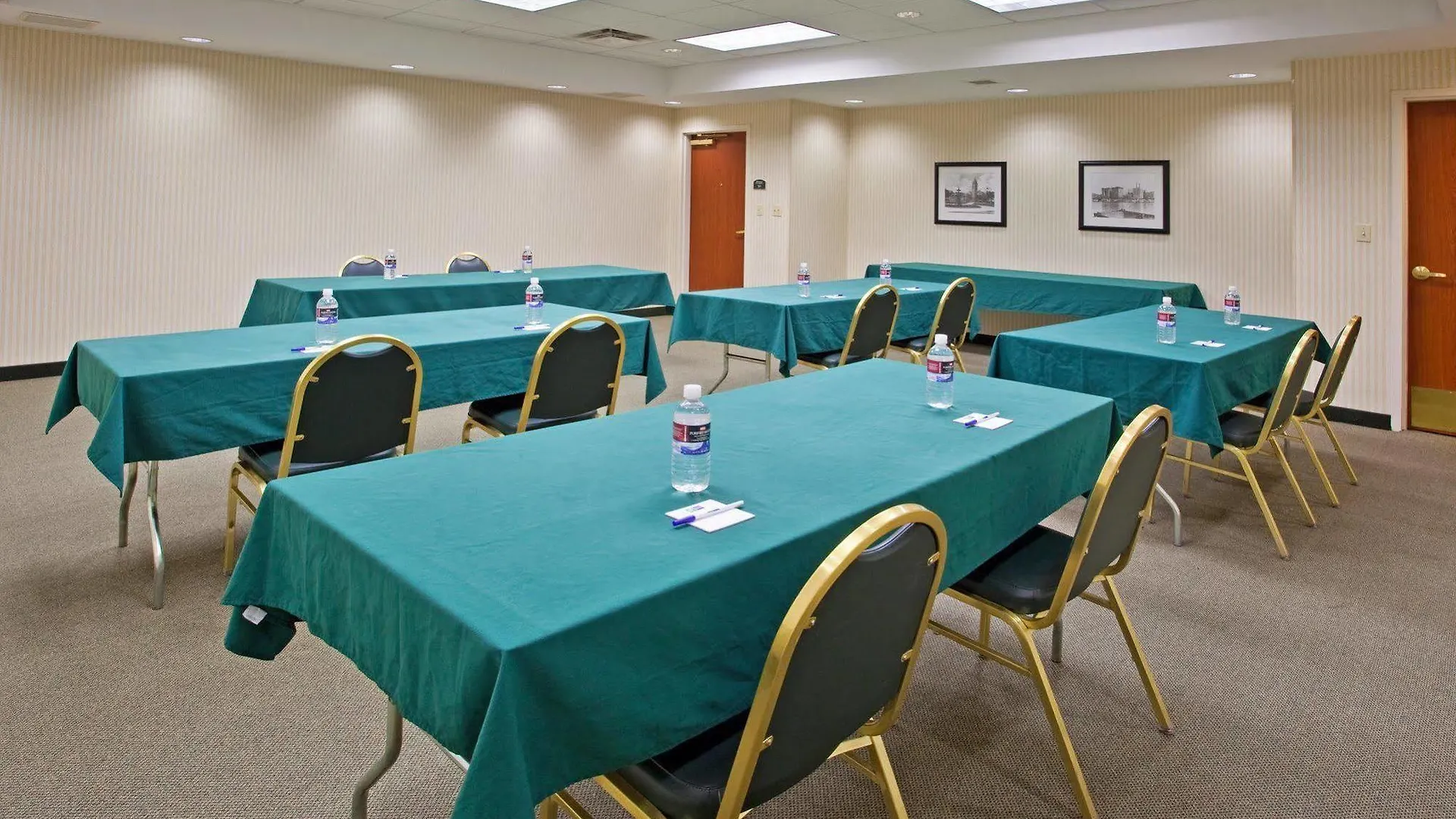 Holiday Inn Express Hotel & Suites Pittsburgh-South Side By Ihg 4*, Pittsburgh United States