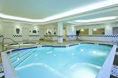 ****  Holiday Inn Express Hotel & Suites Pittsburgh-South Side By Ihg США